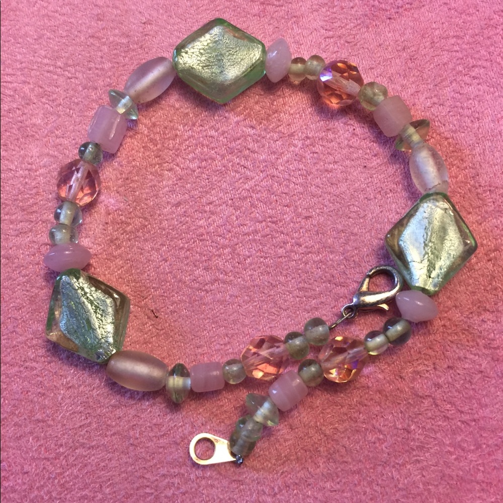 bracelet 💋FREE W/ 2 item purchase.bundle to claim